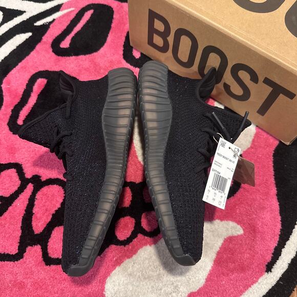 adidas Yeezy Boost 350 V2 \